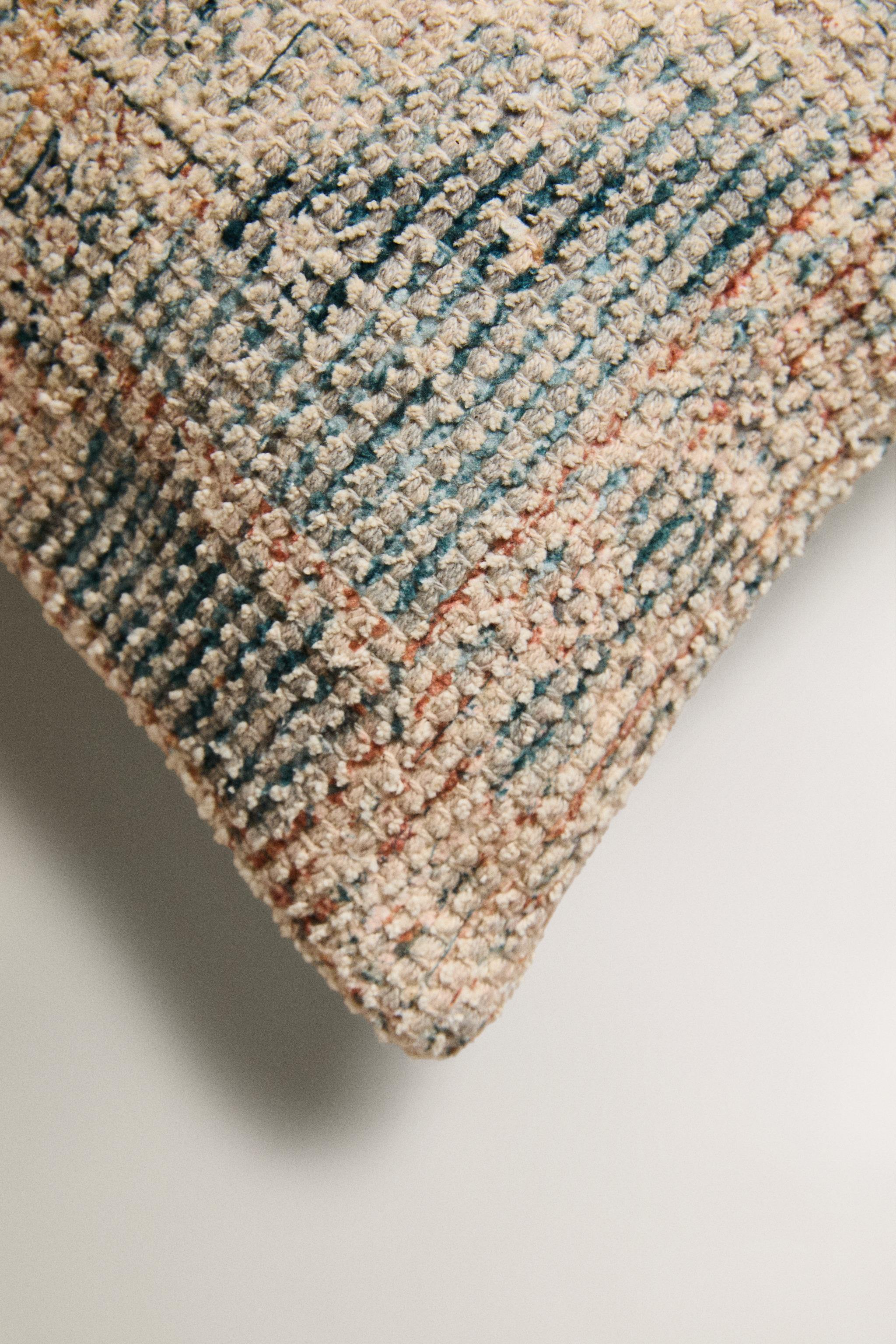 VINTAGE-EFFECT CUSHION COVER